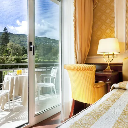 Grand Bristol فندق ستريزا