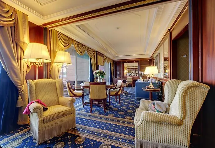 Grand Bristol Стреза
