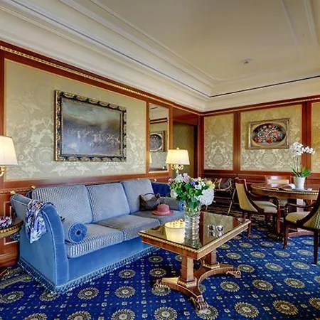 Grand Bristol 4* סטרסה