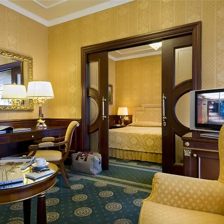 Grand Bristol 4* סטרסה